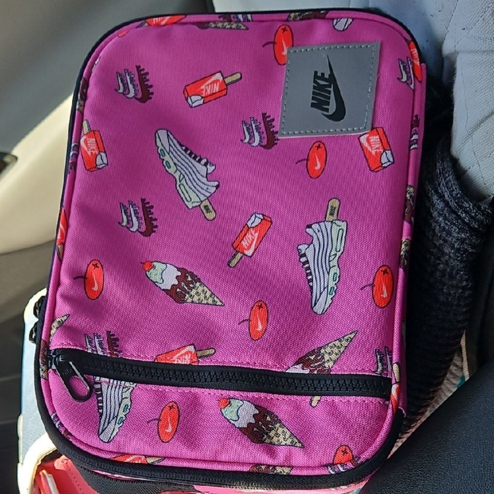 Nike Vibrant Pink Graphic Lunch Bag